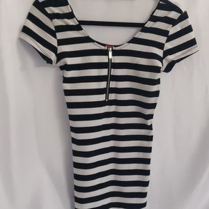 NWOT GUESS fitted top